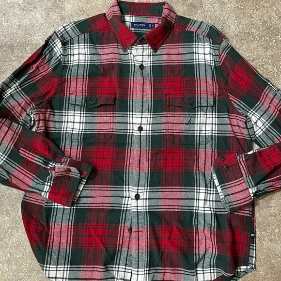 Nautica Men's Classic Red and Green Plaid Flannel Shirt - Picture 3 of 8